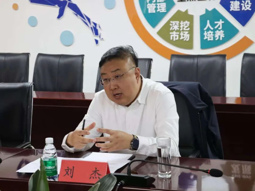 中國有色金屬工業(yè)協(xié)會黨委副書記范順科一行蒞臨明泰鋁業(yè)調(diào)研