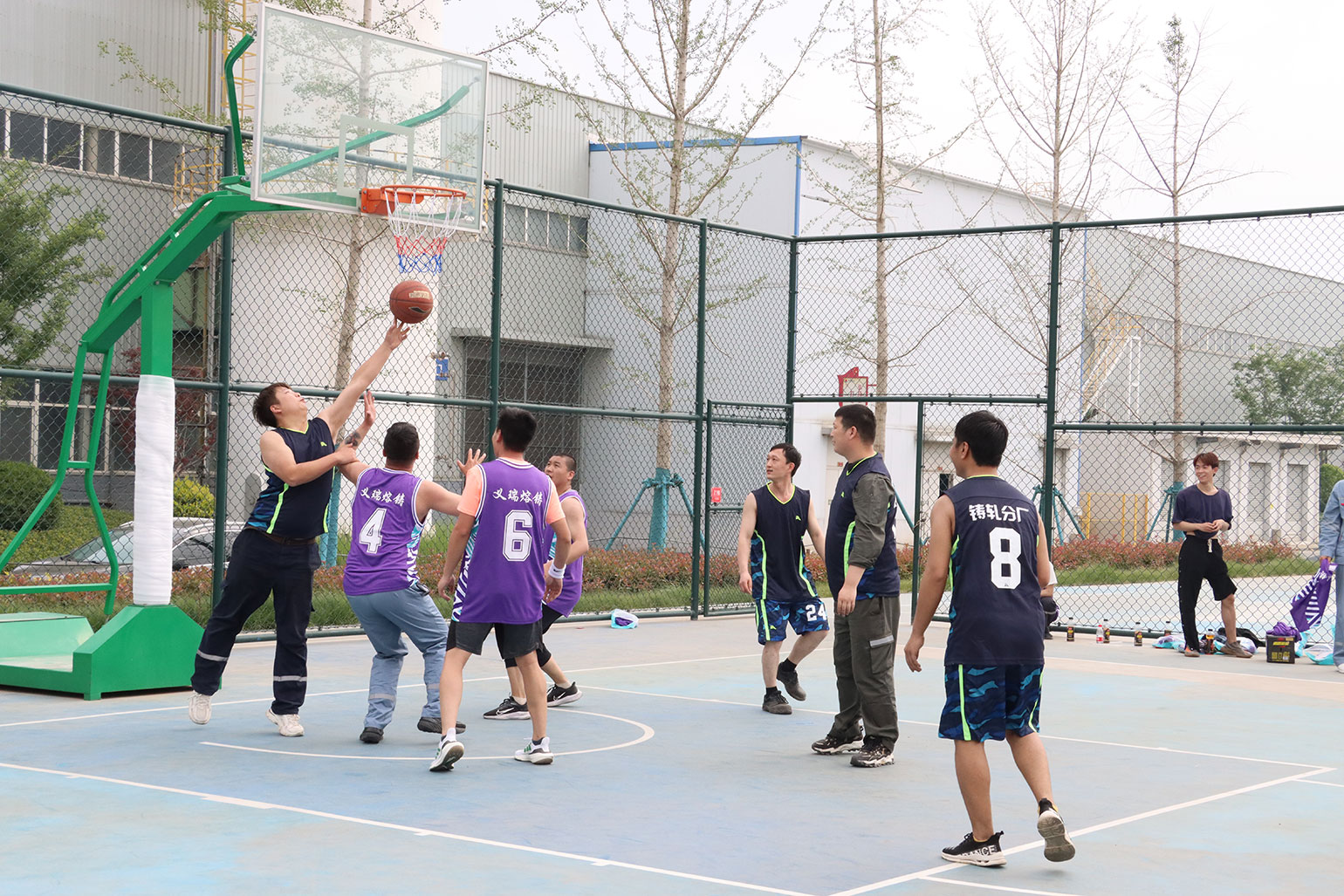 慶五一員工運(yùn)動(dòng)會(huì)：明泰杯籃球賽