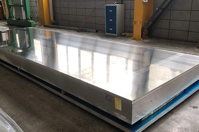 河南明泰鋁業(yè)模具鋁板原材料5052鋁板、6061鋁板